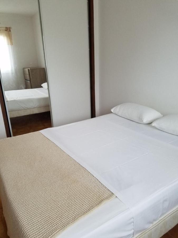 Chambres D Hotes A 20 Pas De La Plage 鲁西亚纳 外观 照片